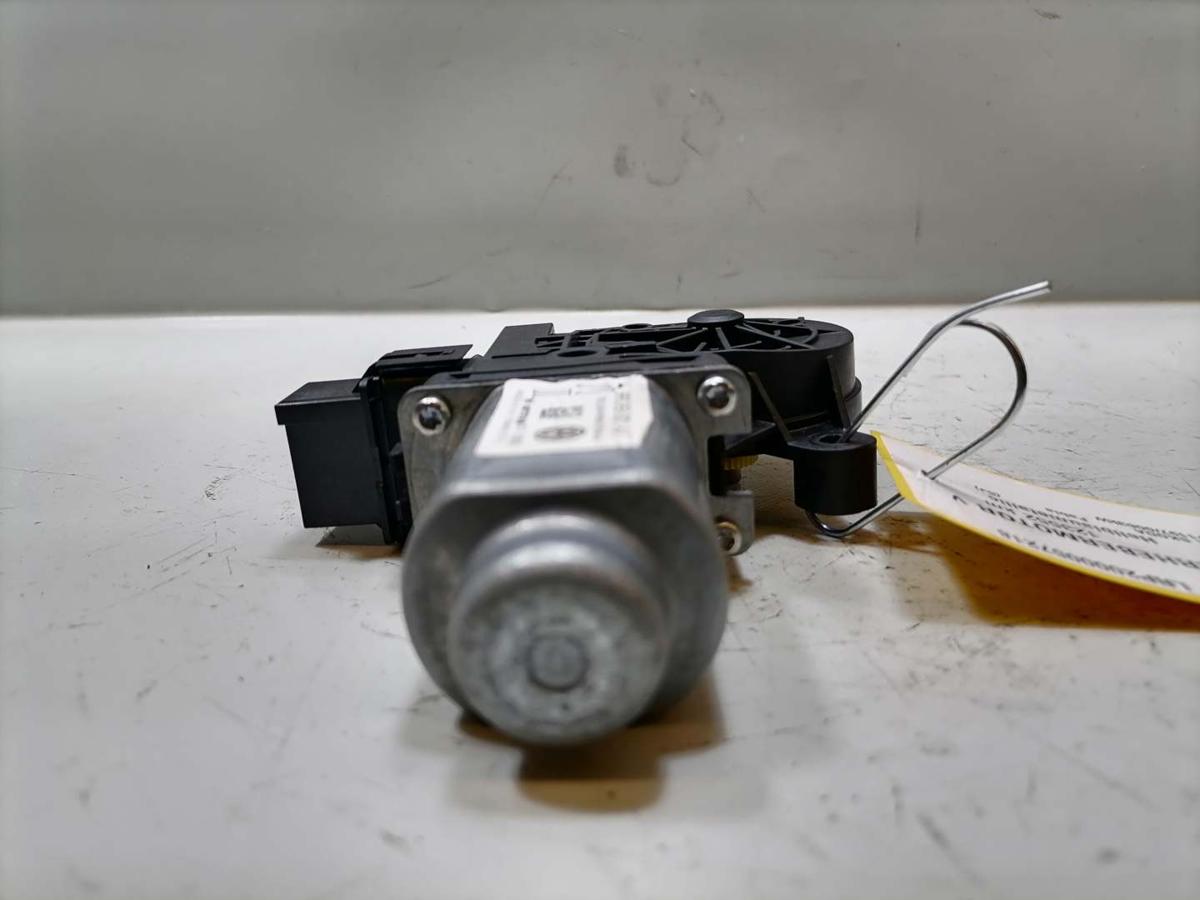 Skoda Fabia 2 5J original Fensterhebermotor vorn links Bj.2014